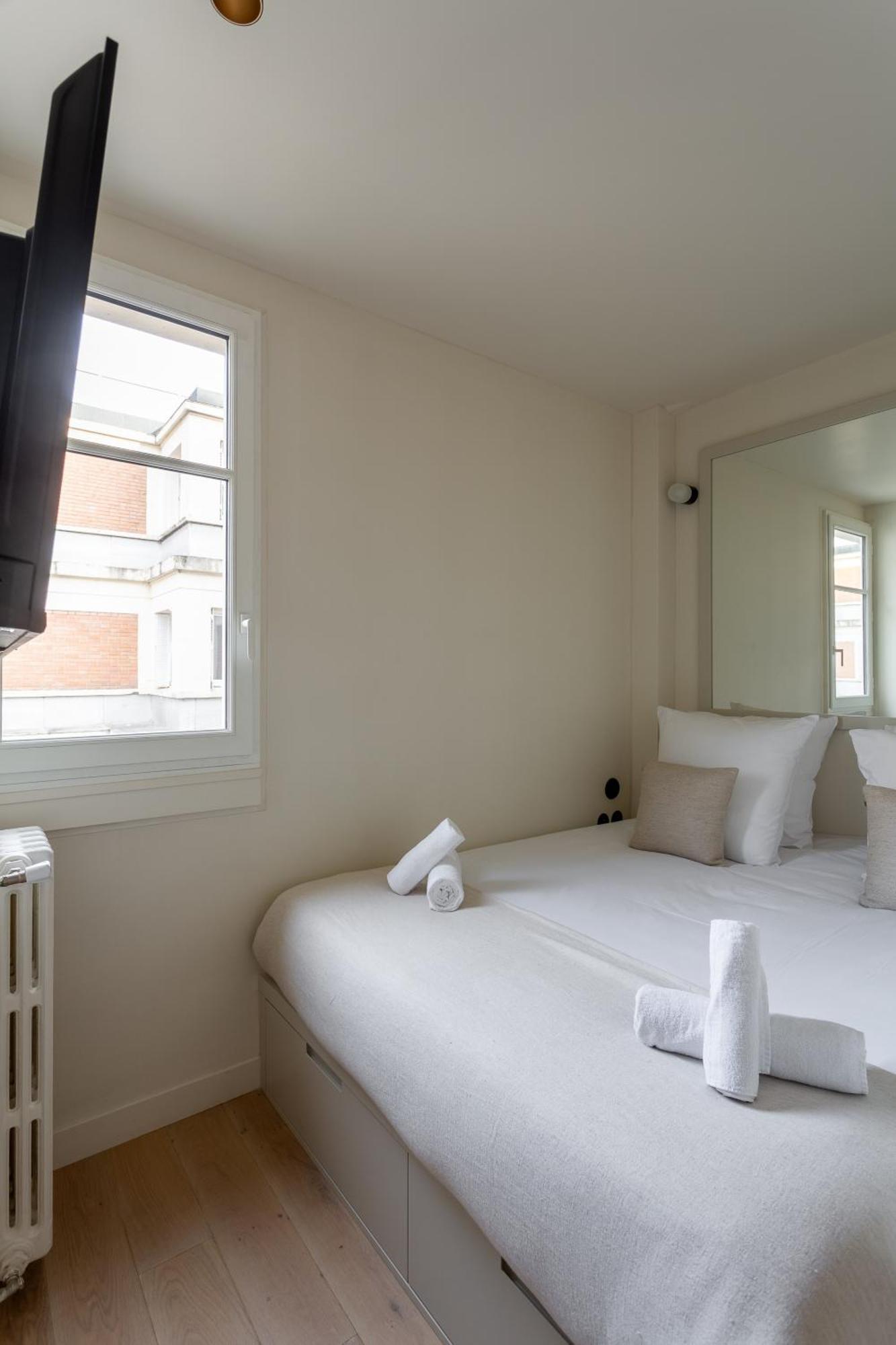 The Carla Suite Eiffel Tower View Παρίσι Εξωτερικό φωτογραφία